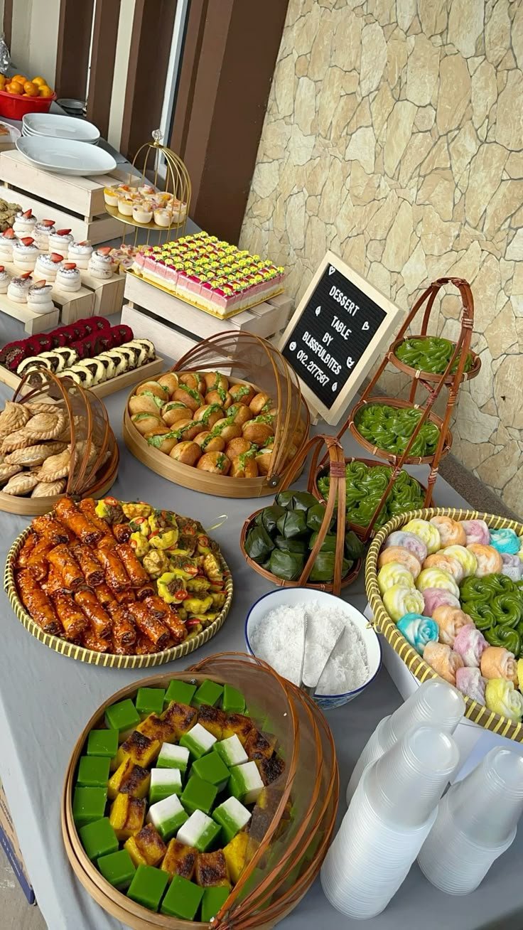 Meja Dessert Tradisional